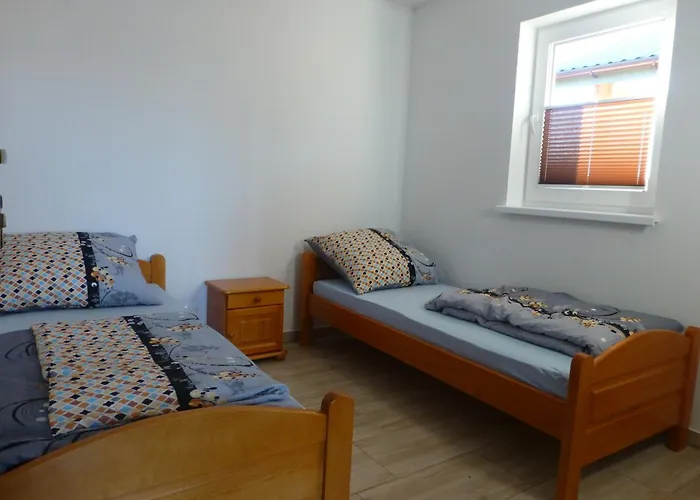 Domkiuweroniki Lodge Mielenko